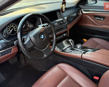 Белый БМВ 5 Серия, объемом двигателя 2.98 л и пробегом 220 тыс. км за 16000 $, фото 6 на Automoto.ua