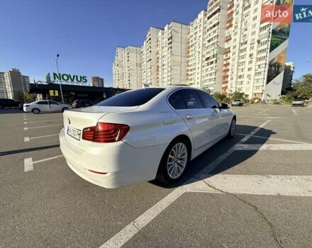 Білий БМВ 5 Серія, об'ємом двигуна 2 л та пробігом 180 тис. км за 16000 $, фото 3 на Automoto.ua