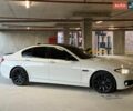 Белый БМВ 5 Серия, объемом двигателя 2.99 л и пробегом 180 тыс. км за 16999 $, фото 1 на Automoto.ua