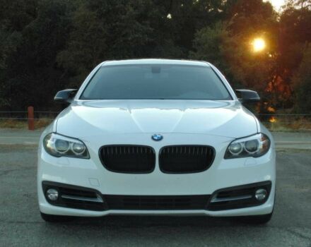 Білий БМВ 5 Серія, об'ємом двигуна 3 л та пробігом 77 тис. км за 3350 $, фото 1 на Automoto.ua