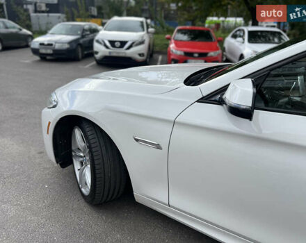 Белый БМВ 5 Серия, объемом двигателя 2.99 л и пробегом 202 тыс. км за 24000 $, фото 23 на Automoto.ua