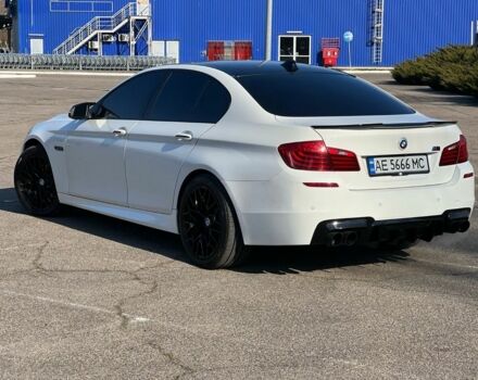 Белый БМВ 5 Серия, объемом двигателя 2 л и пробегом 172 тыс. км за 15999 $, фото 4 на Automoto.ua