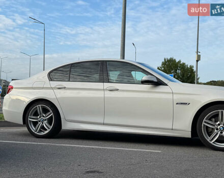Белый БМВ 5 Серия, объемом двигателя 2.98 л и пробегом 128 тыс. км за 20699 $, фото 7 на Automoto.ua