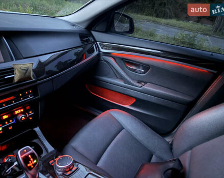 Білий БМВ 5 Серія, об'ємом двигуна 2 л та пробігом 153 тис. км за 16500 $, фото 17 на Automoto.ua