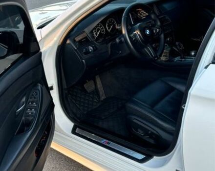 Белый БМВ 5 Серия, объемом двигателя 3 л и пробегом 150 тыс. км за 17000 $, фото 4 на Automoto.ua