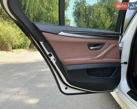 Белый БМВ 5 Серия, объемом двигателя 2.98 л и пробегом 115 тыс. км за 17500 $, фото 53 на Automoto.ua