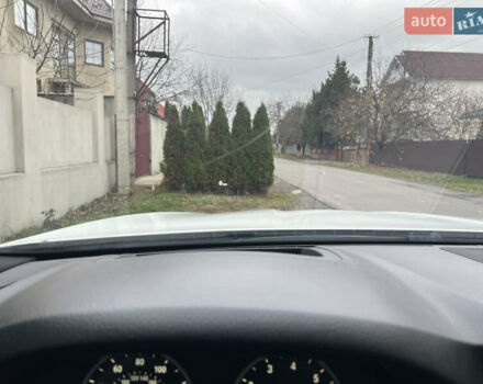 Белый БМВ 5 Серия, объемом двигателя 2.98 л и пробегом 198 тыс. км за 14500 $, фото 25 на Automoto.ua