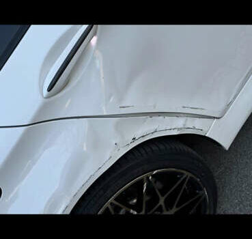 БМВ 5 Серия 2015 в Киеве на Automoto.ua Белый БМВ 5 Серия, объемом двигателя 2.98 л и пробегом 147 тыс. км за 17000 $, фото 2 на Automoto.ua