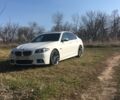 Белый БМВ 5 Серия, объемом двигателя 3 л и пробегом 180 тыс. км за 19600 $, фото 1 на Automoto.ua