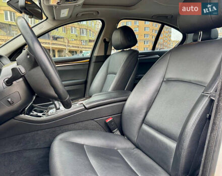 Белый БМВ 5 Серия, объемом двигателя 2.98 л и пробегом 196 тыс. км за 13000 $, фото 13 на Automoto.ua