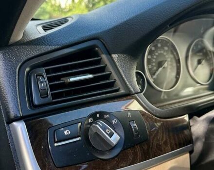 Білий БМВ 5 Серія, об'ємом двигуна 2 л та пробігом 208 тис. км за 14550 $, фото 40 на Automoto.ua