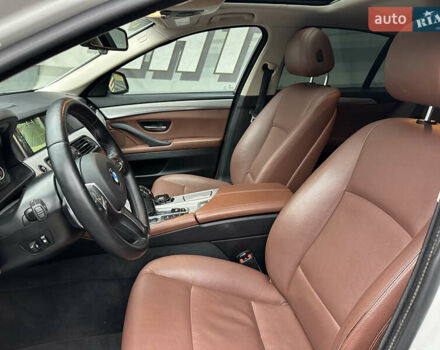 Белый БМВ 5 Серия, объемом двигателя 3 л и пробегом 156 тыс. км за 20499 $, фото 45 на Automoto.ua