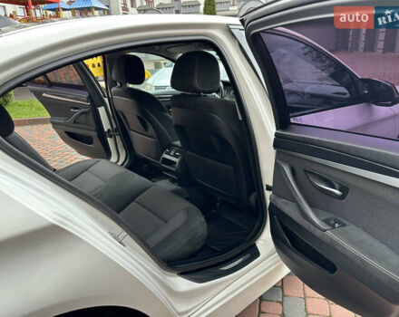 БМВ 5 Серия 2016 в Ивано-Франковске на Automoto.ua Белый БМВ 5 Серия, объемом двигателя 2 л и пробегом 230 тыс. км за 15450 $, фото 174 на Automoto.ua