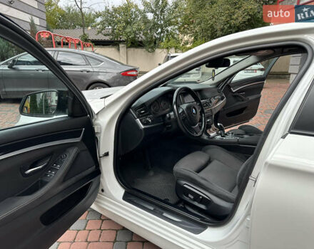 БМВ 5 Серия 2016 в Ивано-Франковске на Automoto.ua Белый БМВ 5 Серия, объемом двигателя 2 л и пробегом 230 тыс. км за 15450 $, фото 104 на Automoto.ua