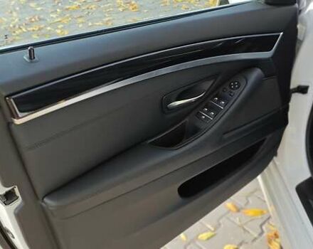 Білий БМВ 5 Серія, об'ємом двигуна 2 л та пробігом 24 тис. км за 23500 $, фото 6 на Automoto.ua