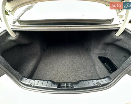 БМВ 5 Серия 2016 в Ивано-Франковске на Automoto.ua Белый БМВ 5 Серия, объемом двигателя 2 л и пробегом 230 тыс. км за 15450 $, фото 191 на Automoto.ua