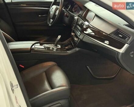 Білий БМВ 5 Серія, об'ємом двигуна 2 л та пробігом 173 тис. км за 21940 $, фото 25 на Automoto.ua