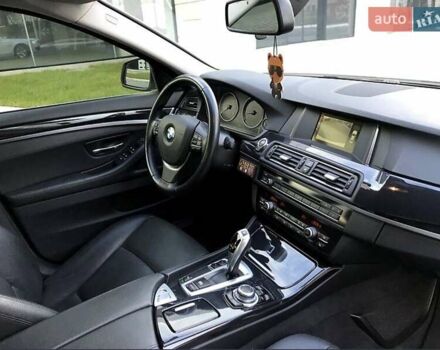Білий БМВ 5 Серія, об'ємом двигуна 2 л та пробігом 132 тис. км за 16300 $, фото 9 на Automoto.ua