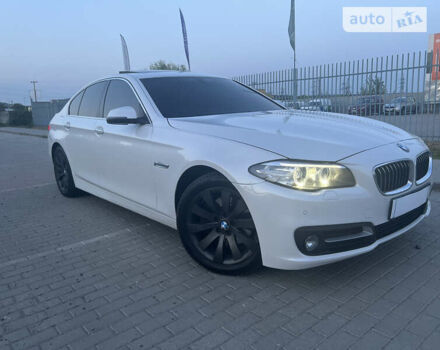 Белый БМВ 5 Серия, объемом двигателя 2 л и пробегом 171 тыс. км за 22600 $, фото 4 на Automoto.ua