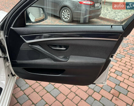 БМВ 5 Серия 2016 в Ивано-Франковске на Automoto.ua Белый БМВ 5 Серия, объемом двигателя 2 л и пробегом 230 тыс. км за 15450 $, фото 151 на Automoto.ua