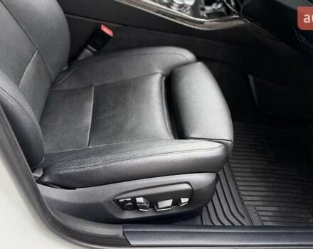 Белый БМВ 5 Серия, объемом двигателя 2 л и пробегом 196 тыс. км за 19500 $, фото 23 на Automoto.ua