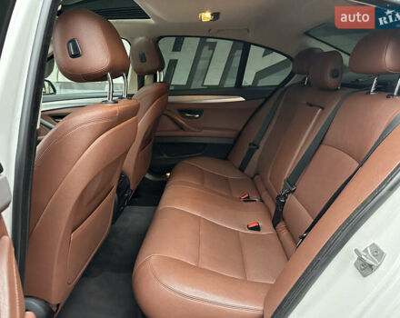 Белый БМВ 5 Серия, объемом двигателя 3 л и пробегом 156 тыс. км за 20499 $, фото 48 на Automoto.ua