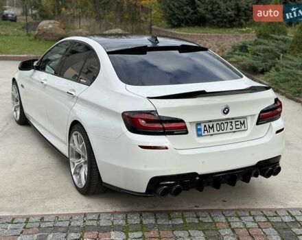 БМВ 5 Серия 2016 в Коростене на Automoto.ua Белый БМВ 5 Серия, объемом двигателя 2.99 л и пробегом 230 тыс. км за 25999 $, фото 3 на Automoto.ua