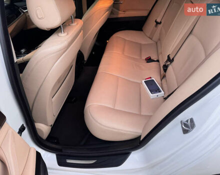 Білий БМВ 5 Серія, об'ємом двигуна 3 л та пробігом 155 тис. км за 17700 $, фото 20 на Automoto.ua