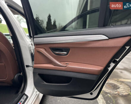 Белый БМВ 5 Серия, объемом двигателя 3 л и пробегом 156 тыс. км за 20499 $, фото 65 на Automoto.ua