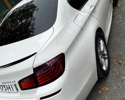 Білий БМВ 5 Серія, об'ємом двигуна 2 л та пробігом 84 тис. км за 25500 $, фото 25 на Automoto.ua