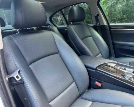 Білий БМВ 5 Серія, об'ємом двигуна 2 л та пробігом 77 тис. км за 9999 $, фото 9 на Automoto.ua