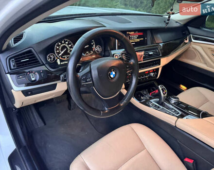 Білий БМВ 5 Серія, об'ємом двигуна 3 л та пробігом 155 тис. км за 17700 $, фото 22 на Automoto.ua