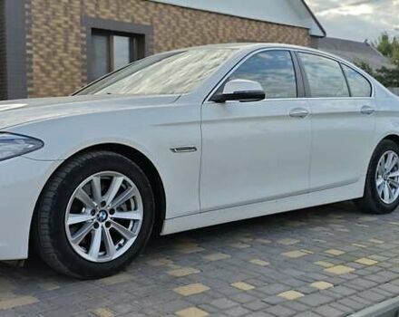 Білий БМВ 5 Серія, об'ємом двигуна 2 л та пробігом 24 тис. км за 23500 $, фото 26 на Automoto.ua