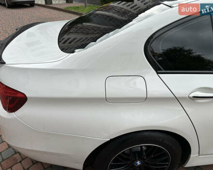 БМВ 5 Серия 2016 в Ивано-Франковске на Automoto.ua Белый БМВ 5 Серия, объемом двигателя 2 л и пробегом 230 тыс. км за 15450 $, фото 97 на Automoto.ua