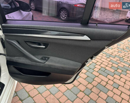 БМВ 5 Серия 2016 в Ивано-Франковске на Automoto.ua Белый БМВ 5 Серия, объемом двигателя 2 л и пробегом 230 тыс. км за 15450 $, фото 180 на Automoto.ua