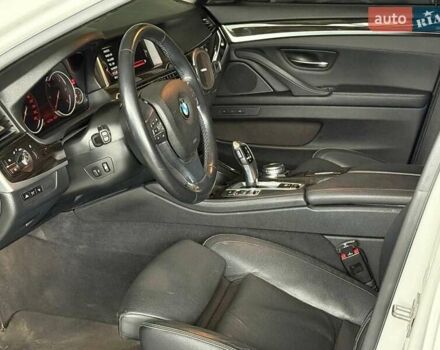 Білий БМВ 5 Серія, об'ємом двигуна 2 л та пробігом 173 тис. км за 21940 $, фото 10 на Automoto.ua