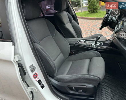 БМВ 5 Серия 2016 в Ивано-Франковске на Automoto.ua Белый БМВ 5 Серия, объемом двигателя 2 л и пробегом 230 тыс. км за 15450 $, фото 147 на Automoto.ua