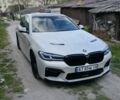 Белый БМВ 5 Серия, объемом двигателя 3 л и пробегом 118 тыс. км за 15800 $, фото 1 на Automoto.ua