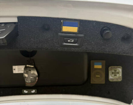 Белый БМВ 5 Серия, объемом двигателя 2 л и пробегом 110 тыс. км за 21000 $, фото 16 на Automoto.ua