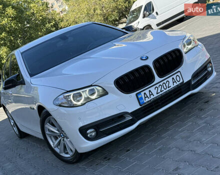 Белый БМВ 5 Серия, объемом двигателя 2 л и пробегом 148 тыс. км за 18800 $, фото 35 на Automoto.ua