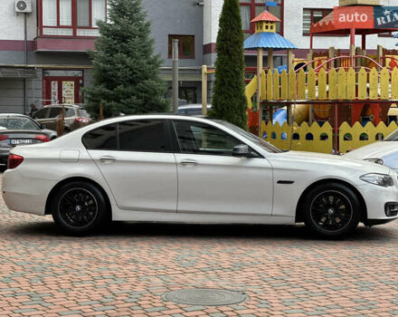 Белый БМВ 5 Серия, объемом двигателя 2 л и пробегом 260 тыс. км за 18950 $, фото 3 на Automoto.ua