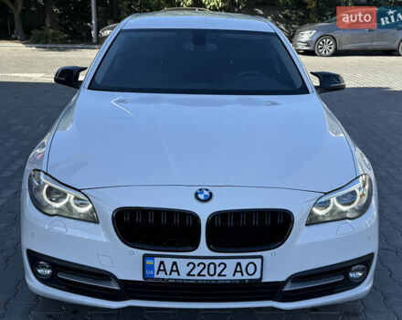 Белый БМВ 5 Серия, объемом двигателя 2 л и пробегом 148 тыс. км за 18800 $, фото 10 на Automoto.ua