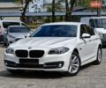 Білий БМВ 5 Серія, об'ємом двигуна 2 л та пробігом 141 тис. км за 16950 $, фото 1 на Automoto.ua
