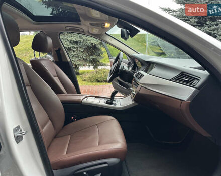 Белый БМВ 5 Серия, объемом двигателя 3 л и пробегом 156 тыс. км за 20499 $, фото 58 на Automoto.ua