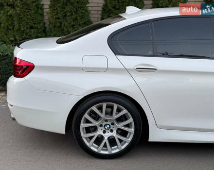 Білий БМВ 5 Серія, об'ємом двигуна 3 л та пробігом 155 тис. км за 17700 $, фото 9 на Automoto.ua