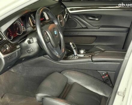 Білий БМВ 5 Серія, об'ємом двигуна 2 л та пробігом 173 тис. км за 21940 $, фото 10 на Automoto.ua
