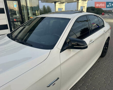 Белый БМВ 5 Серия, объемом двигателя 3 л и пробегом 165 тыс. км за 24500 $, фото 21 на Automoto.ua