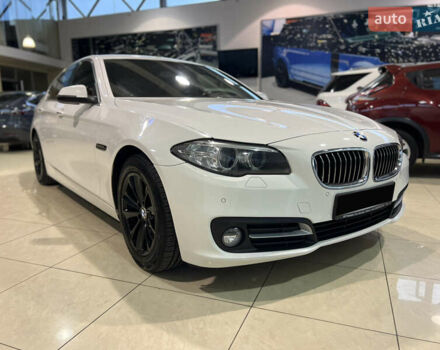 Белый БМВ 5 Серия, объемом двигателя 2 л и пробегом 175 тыс. км за 16099 $, фото 2 на Automoto.ua