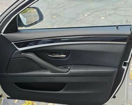 Білий БМВ 5 Серія, об'ємом двигуна 2 л та пробігом 24 тис. км за 23500 $, фото 10 на Automoto.ua