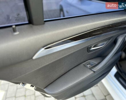 Білий БМВ 5 Серія, об'ємом двигуна 2 л та пробігом 90 тис. км за 18200 $, фото 11 на Automoto.ua